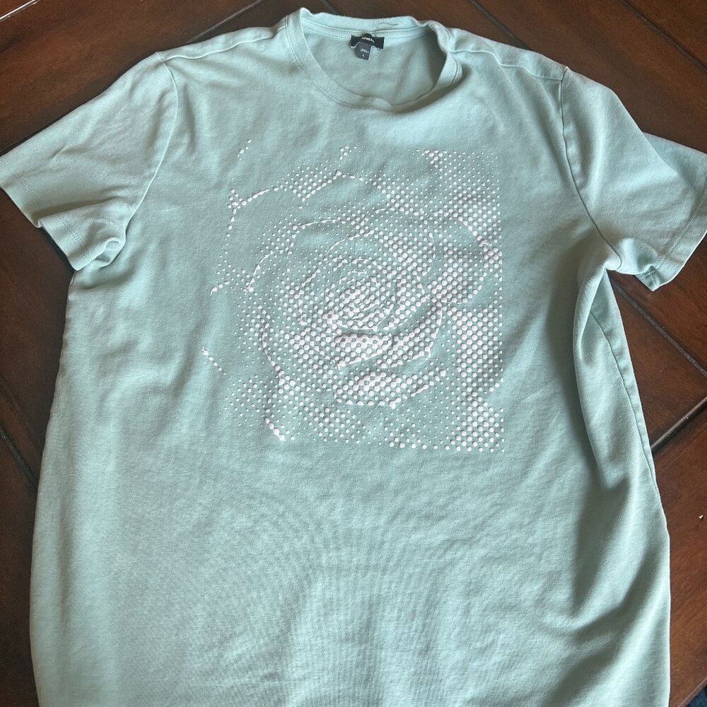 Casual, loose fit Express tshirt